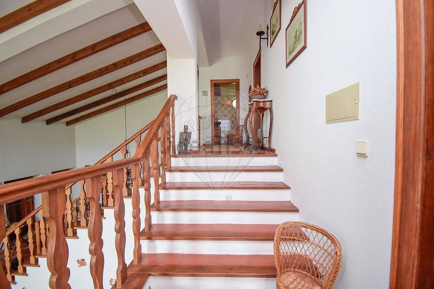 小楼房或独栋别墅出售R. da Portela - 详情