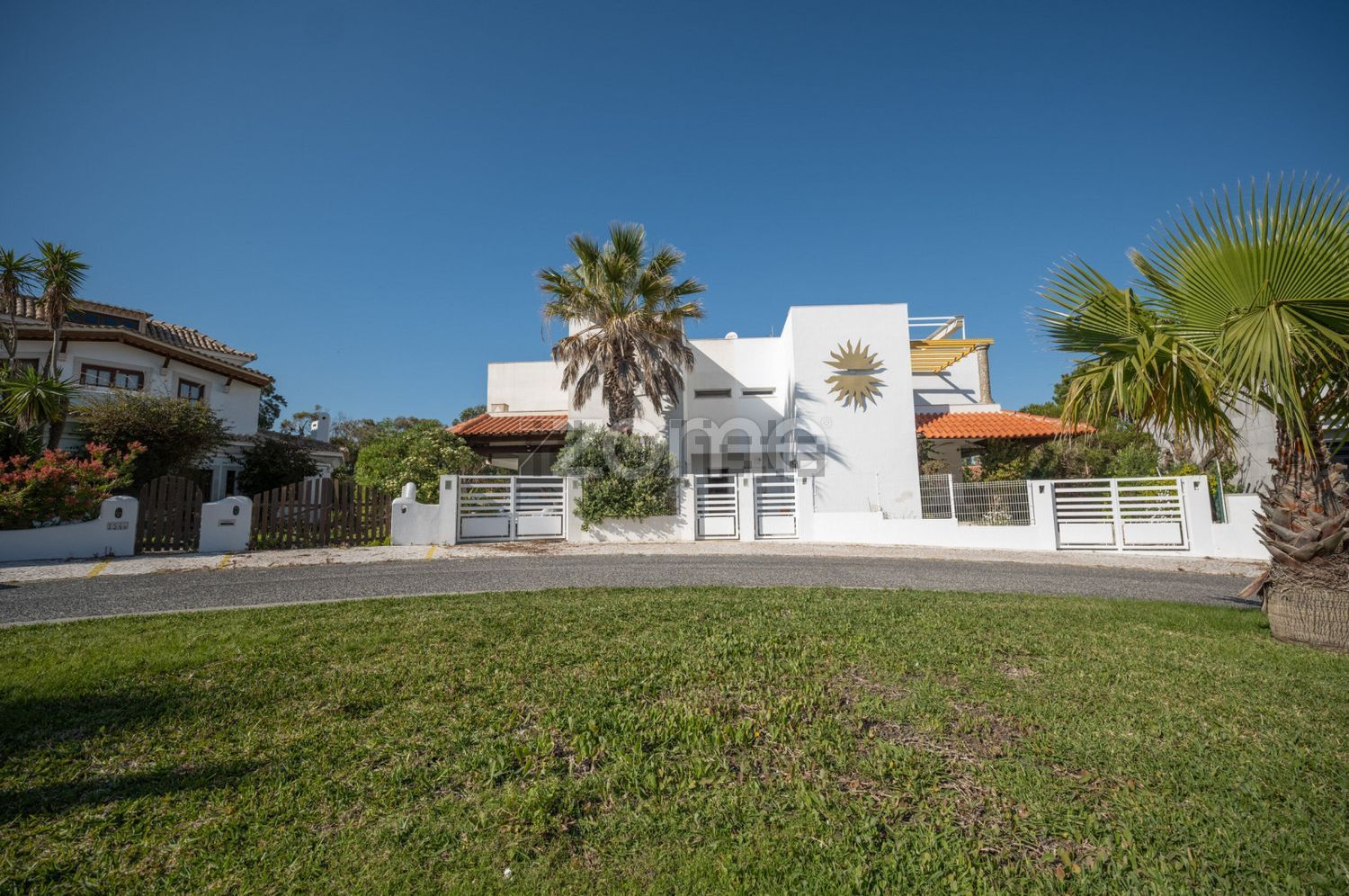 小楼房或独栋别墅出售在Rua dos Quintais, 10 - 外立面