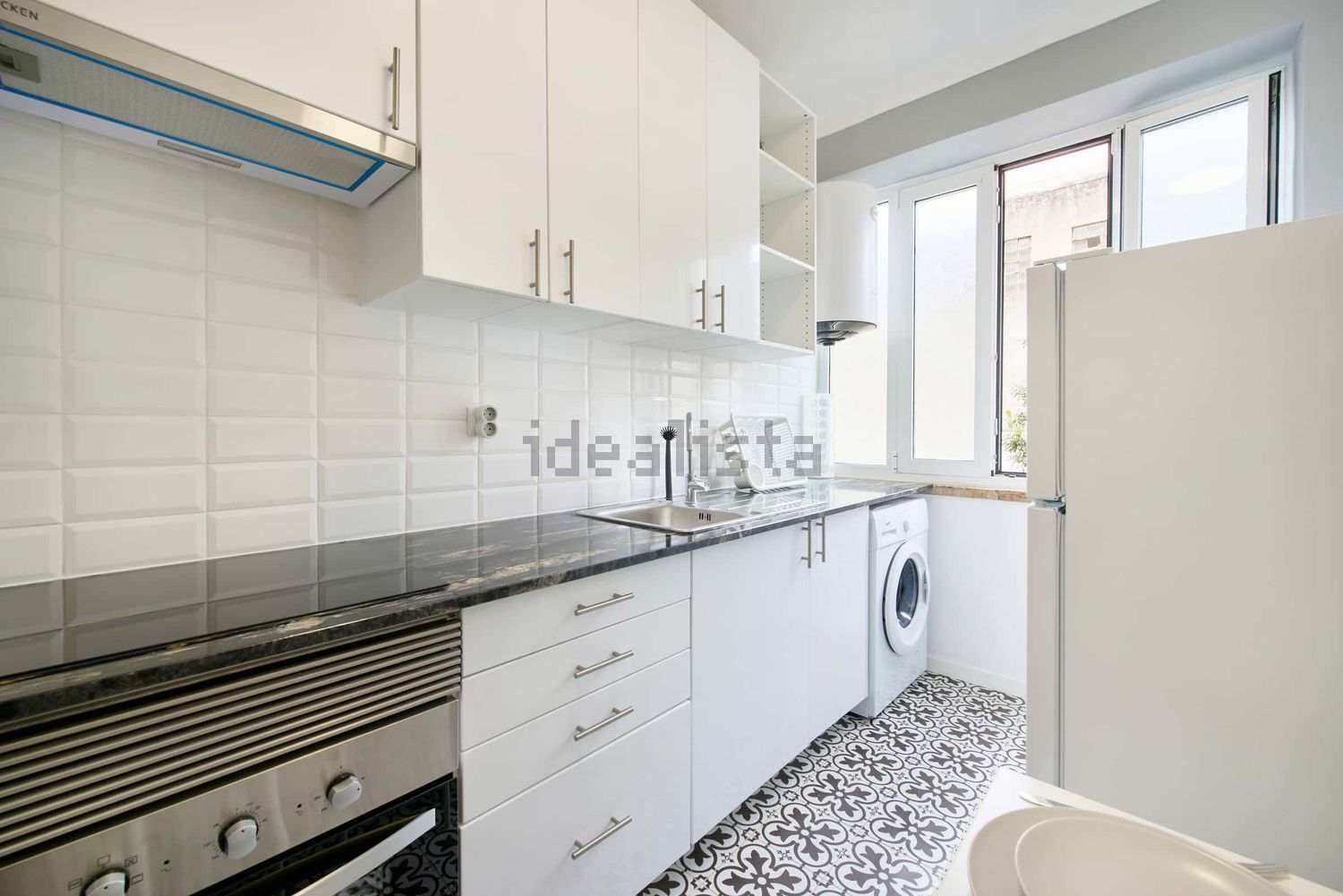 出租房间在Rua Elias Garcia, 60 - 厨房