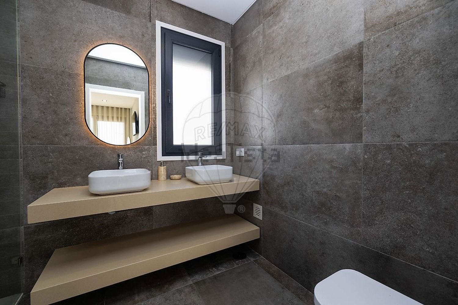 出租小楼房或独栋别墅在Rua Almeida Garrett - 卫生间