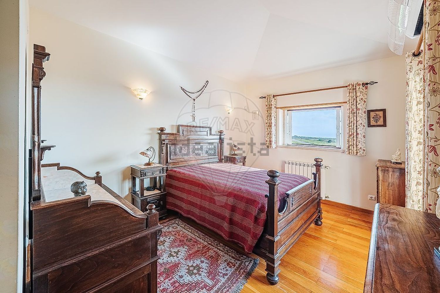 小楼房或独栋别墅出售在Rua das Macieiras - 卧室