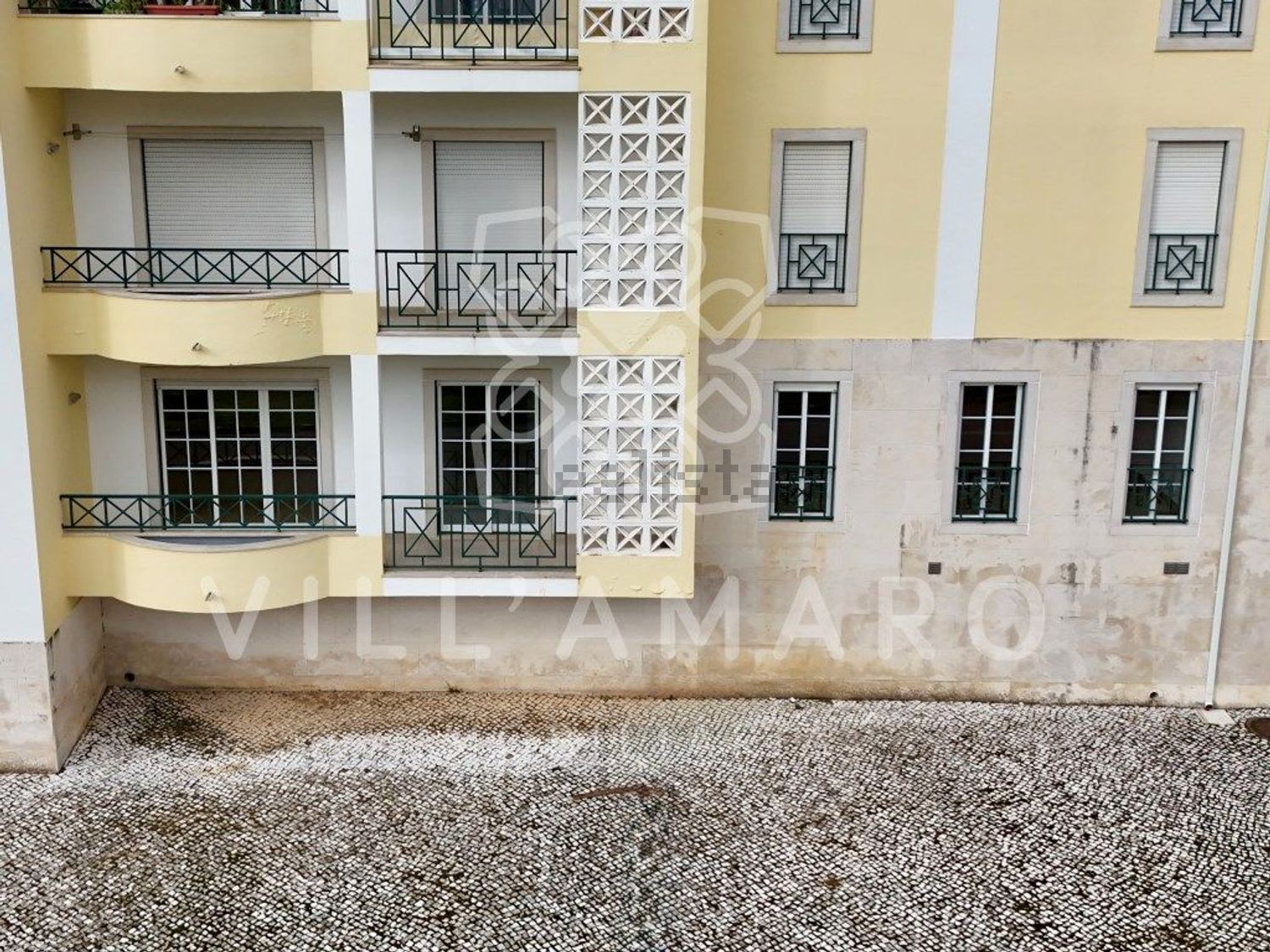 公寓 t2出售在Rua dos Bombeiros Voluntários - 外立面