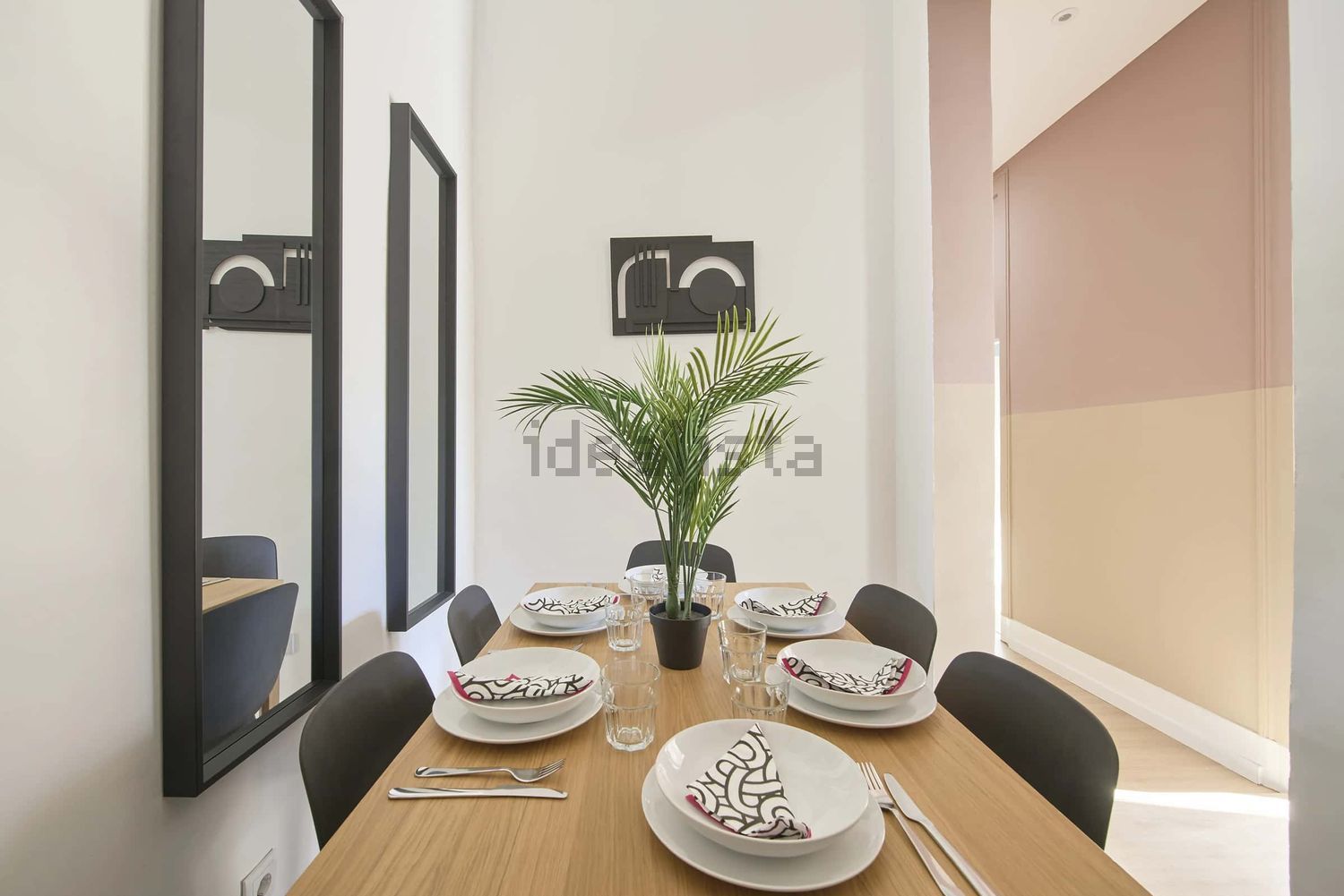 出租房间在Largo Vitorino Damásio, 2 - 客厅