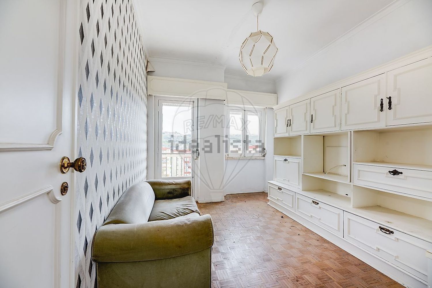 公寓 t2出售在Rua 4 de Outubro - 客厅