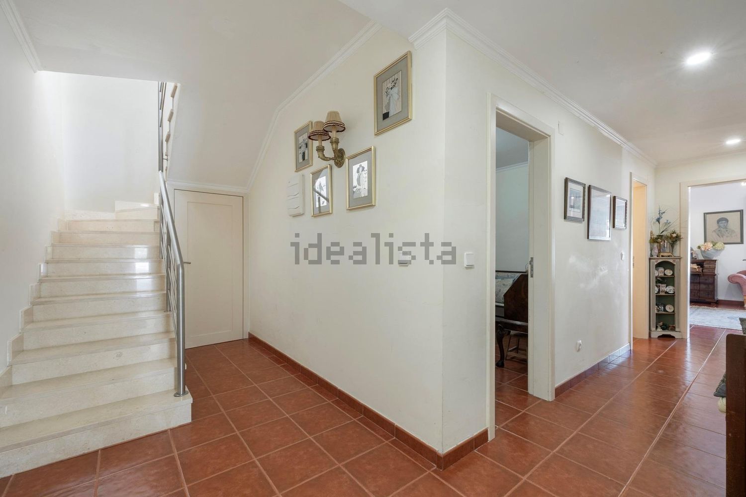 小楼房或独栋别墅出售在Rua da Mãe d'Água, 20 - 过道