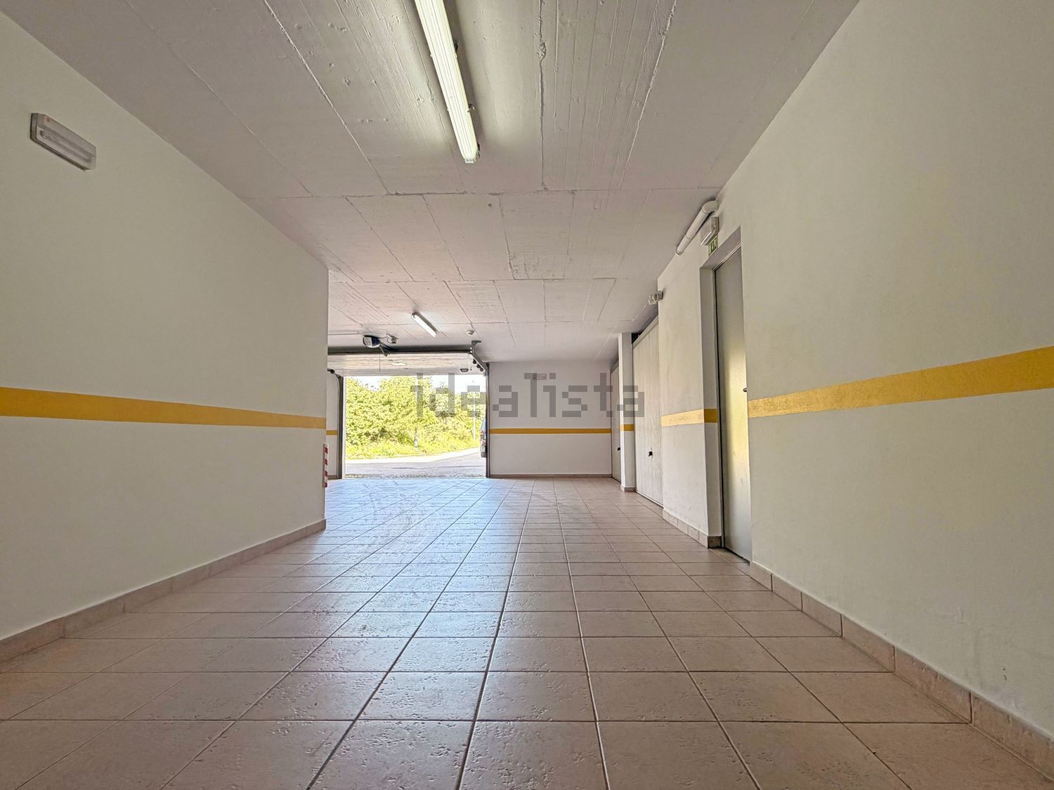 公寓 t3出售在Rua 1 de Novembro - 停车位