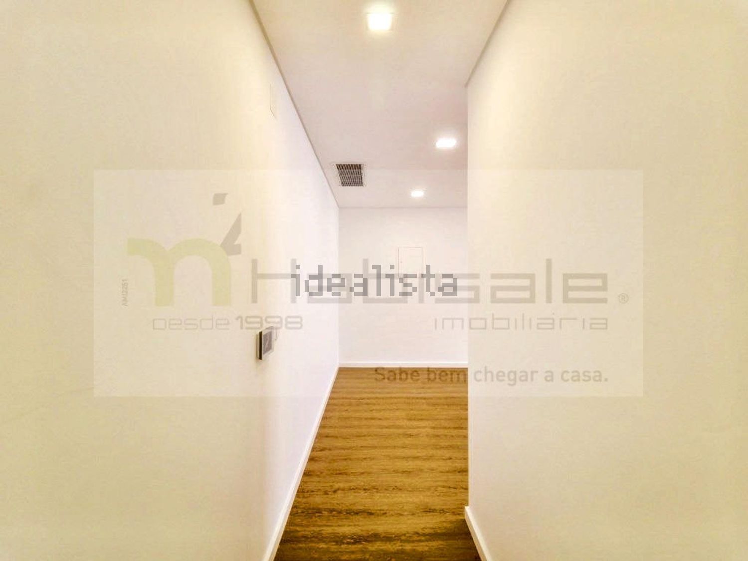 小楼房或独栋别墅出售在Rua Vieira da Silva - 过道