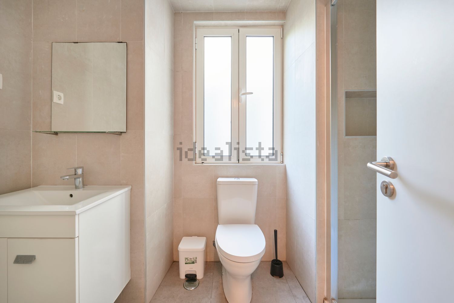 出租房间在Rua David Lopes - 卫生间