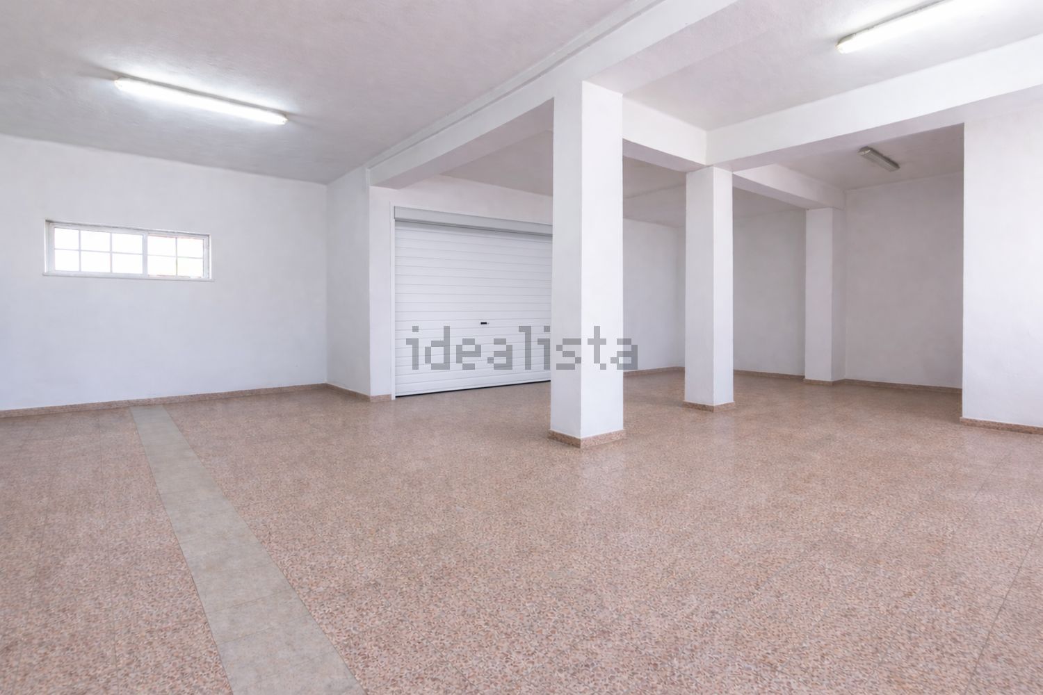 双拼别墅出售在Rua António Sérgio - 停车位