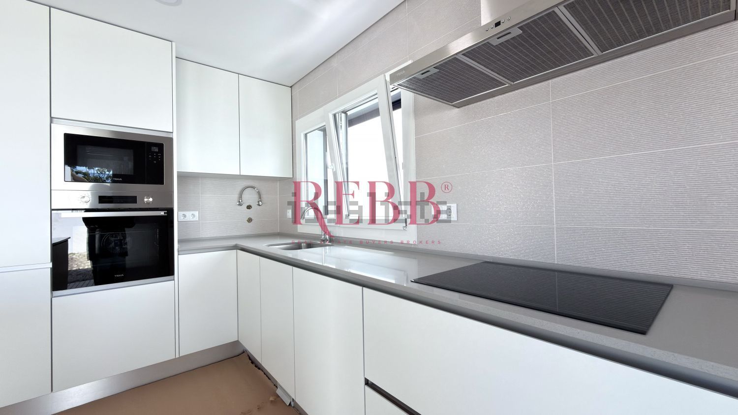 小楼房或独栋别墅出售在Rua Almada Negreiros - 厨房