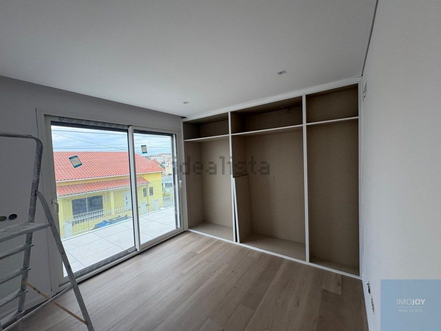 小楼房或独栋别墅出售在Rua Nuno Miguel Rodrigues - 居住