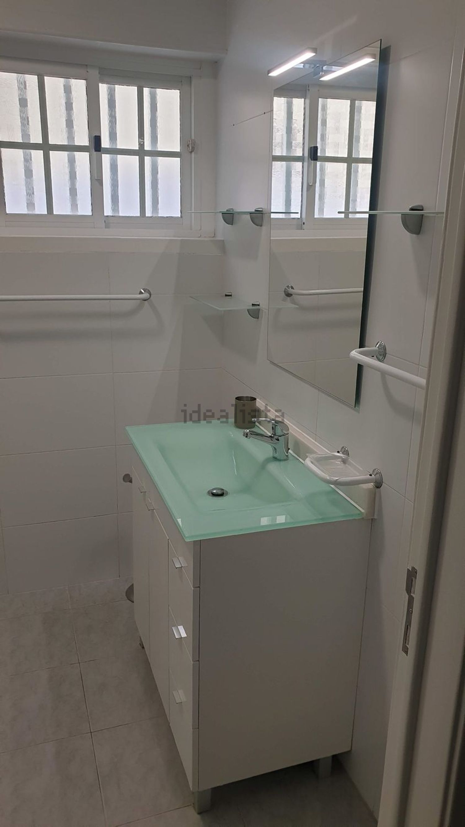 出租房间在Rua Padre Américo, 8 - 卫生间