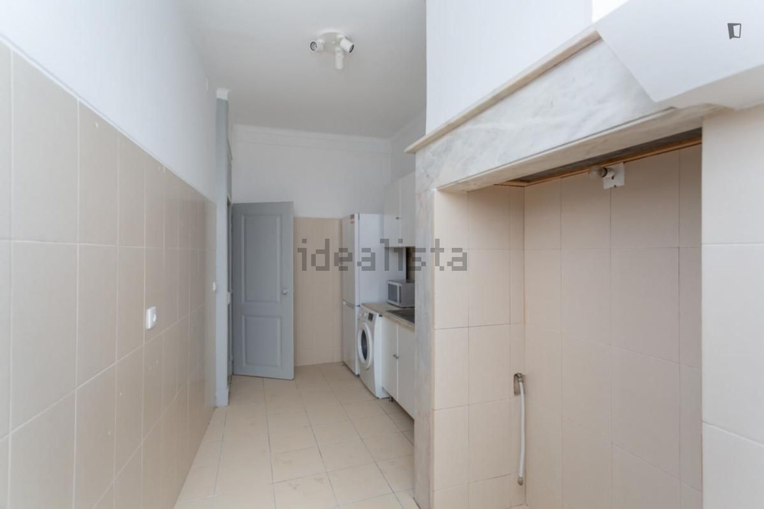 出租房间在Rua do Carrião - 厨房