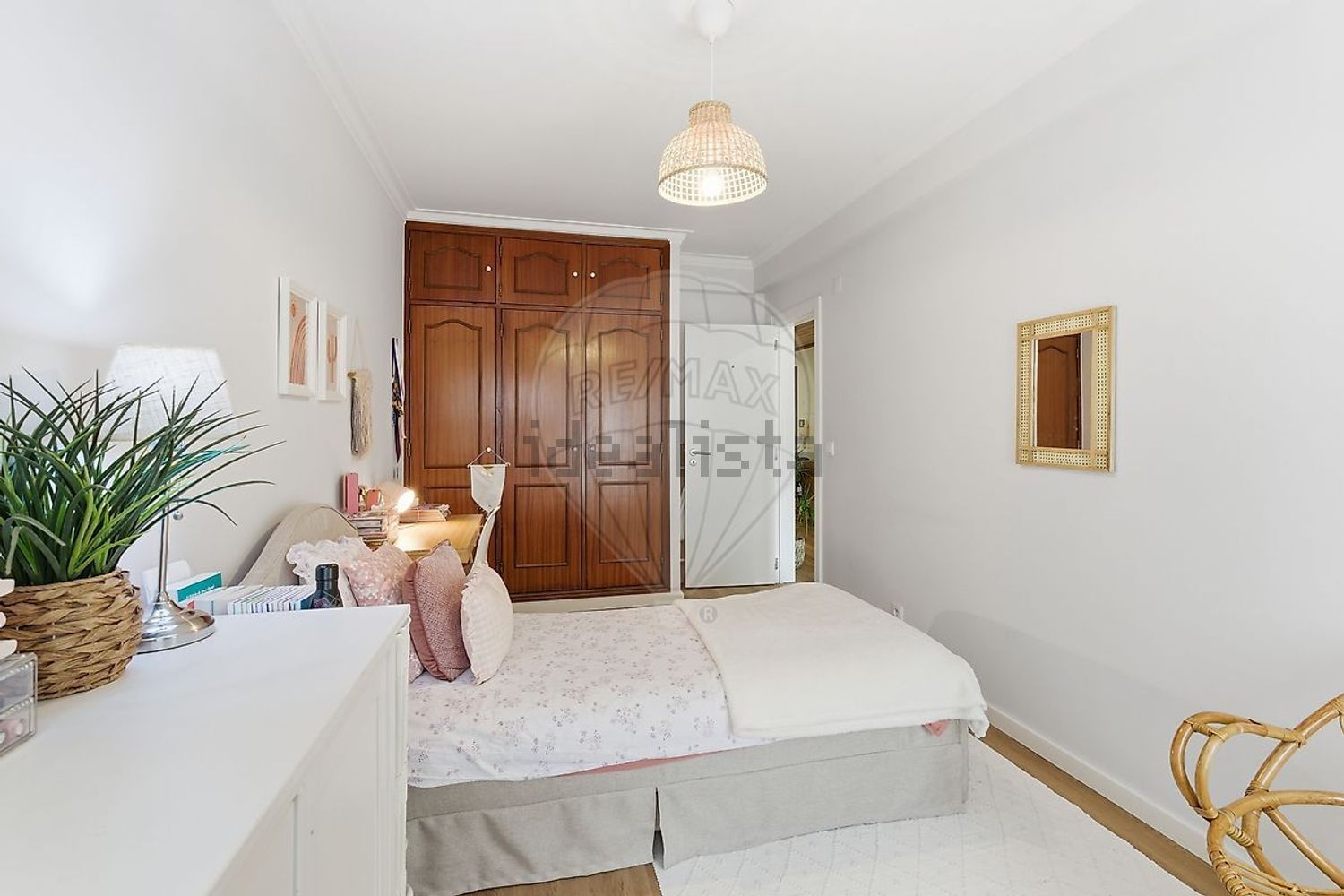 公寓 t3出售在Praceta Eugénio Salvador - 卧室