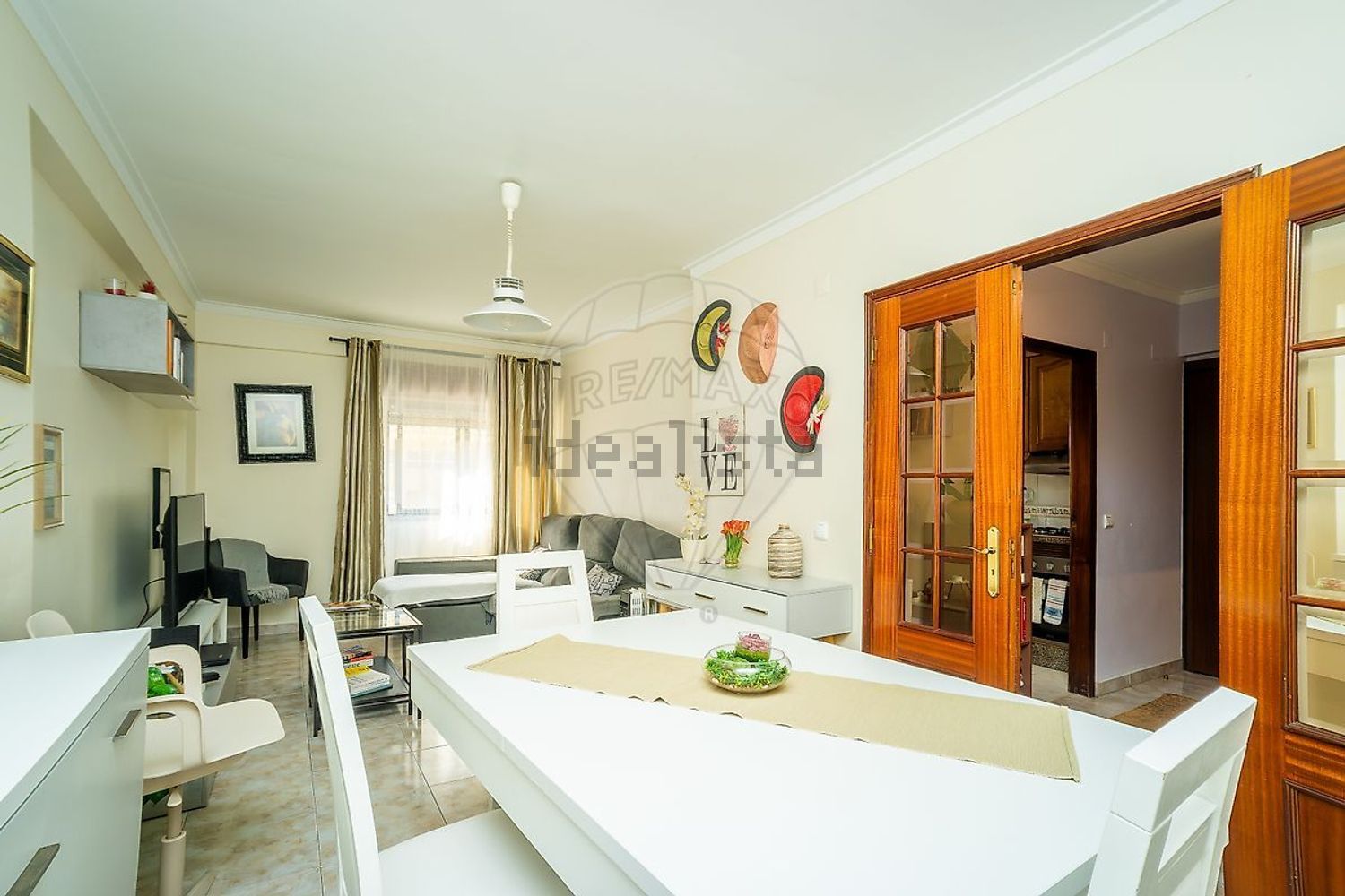 公寓 t2出售在Praceta Gaspar Corte Real, 29 - 客厅