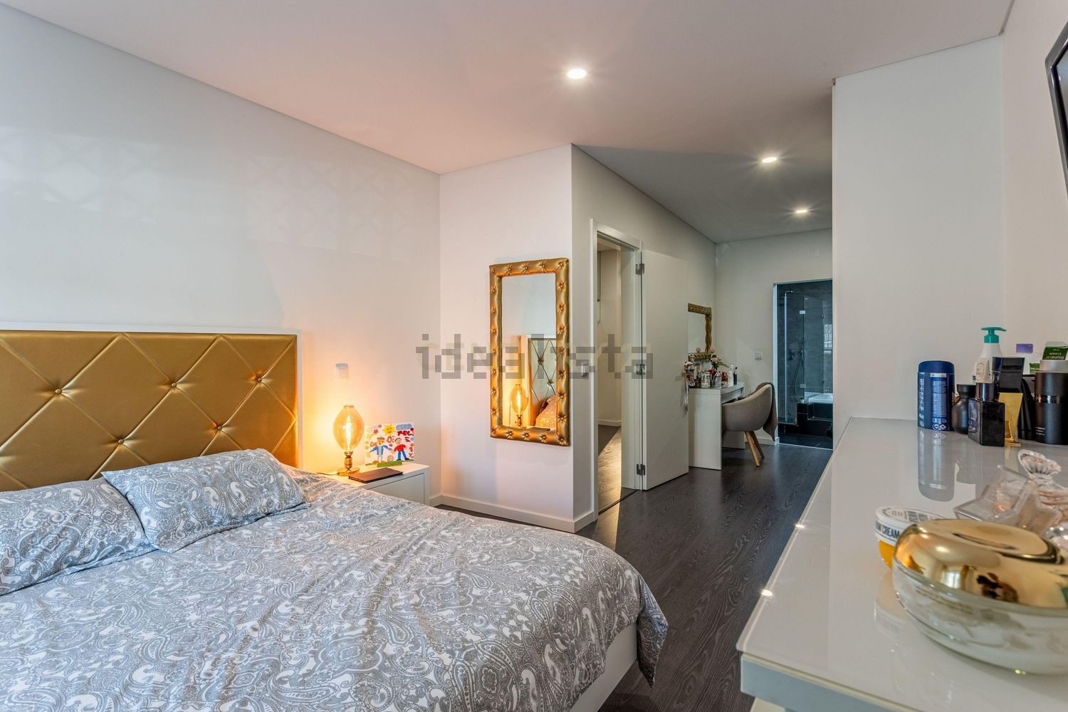 复式公寓出售在Rua Almirante Gago Coutinho, 118 - 卧室