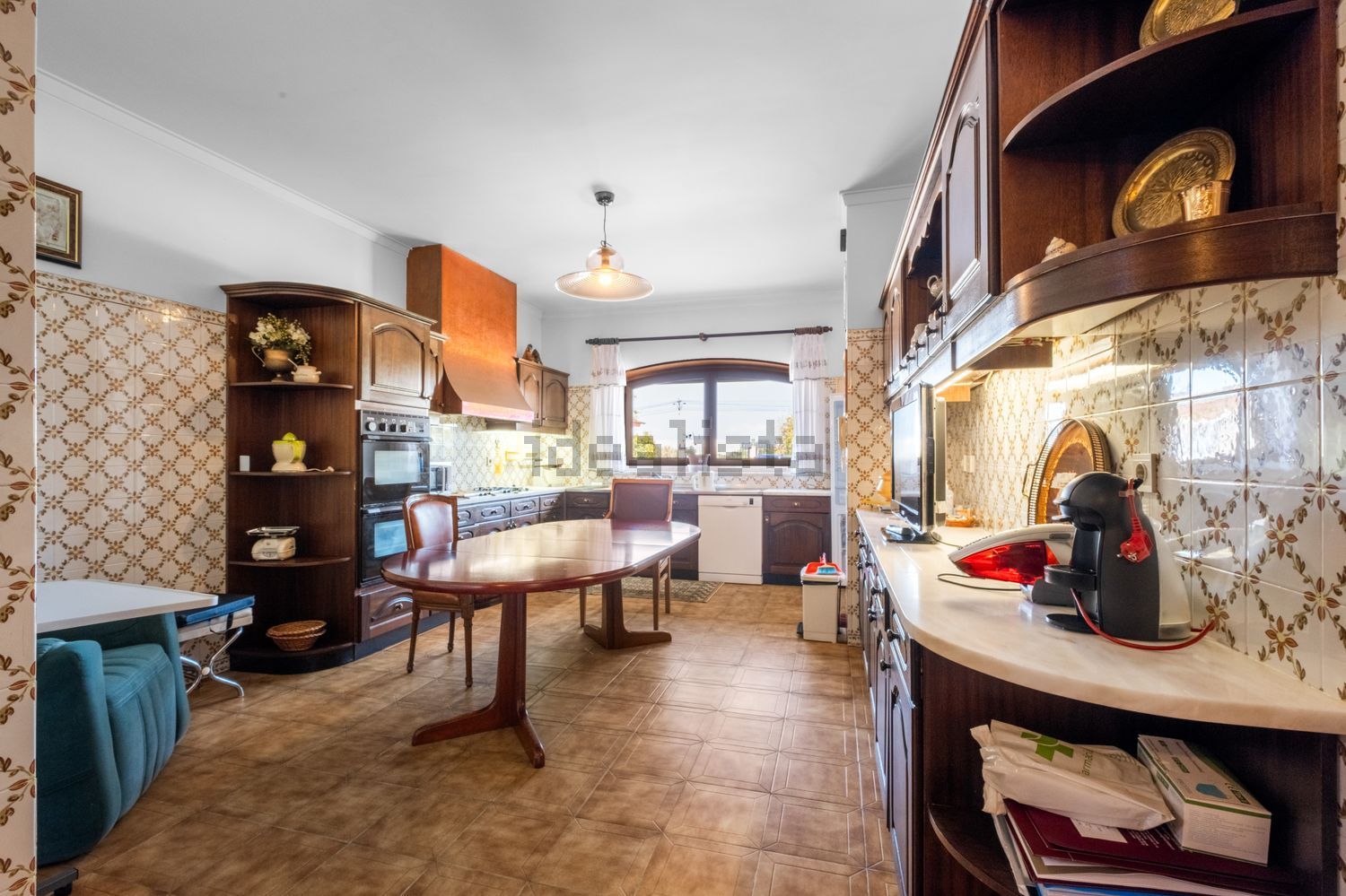 小楼房或独栋别墅出售在Rua Principal - 客厅