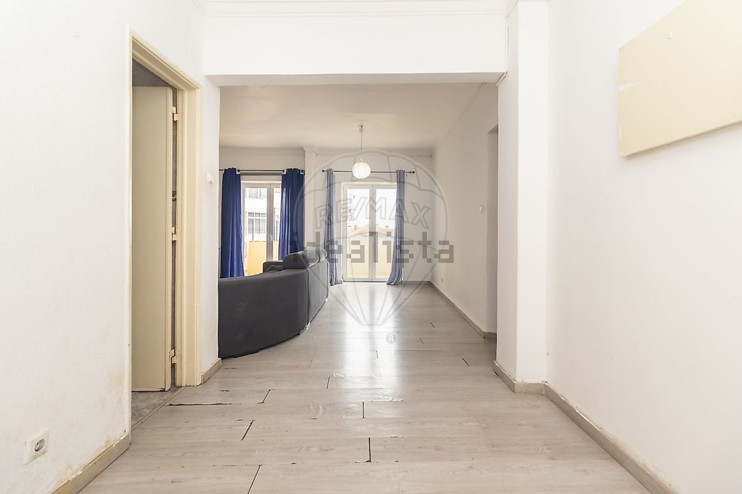 公寓 t3出售在Rua Infante Dom Augusto - 过道