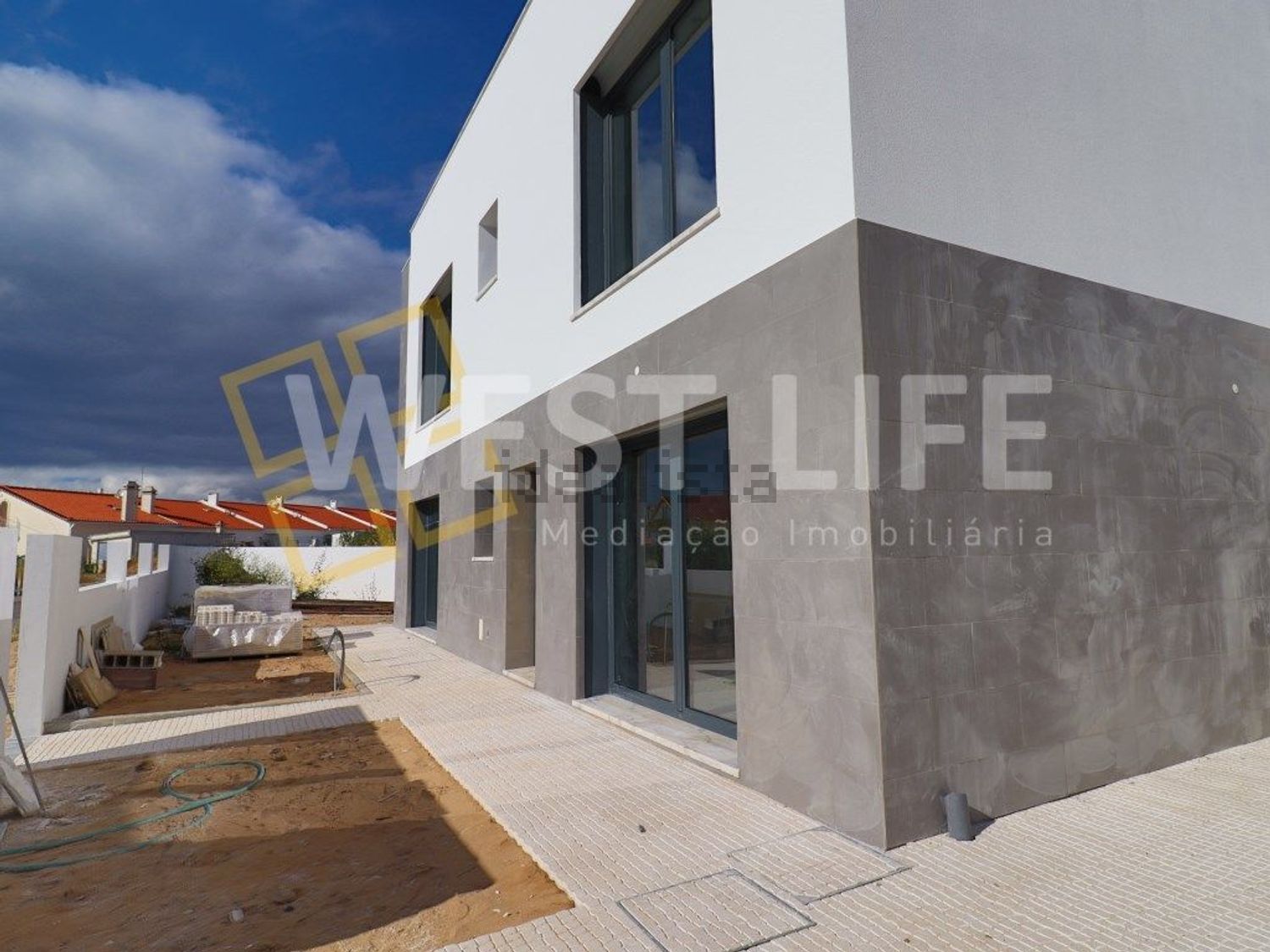 小楼房或独栋别墅出售在Centro - 外立面