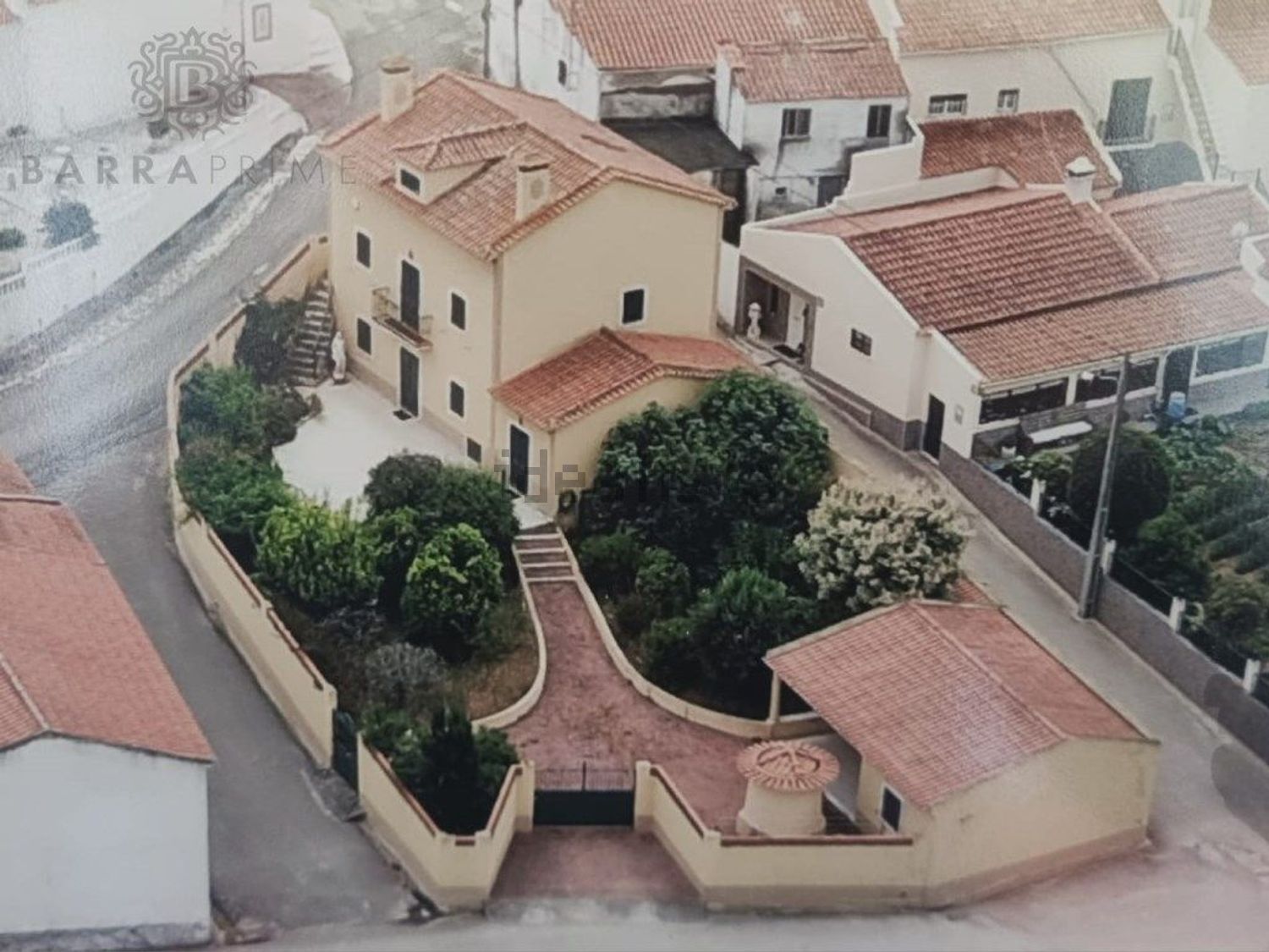 小楼房或独栋别墅出售在Rua do Inácio - 外立面