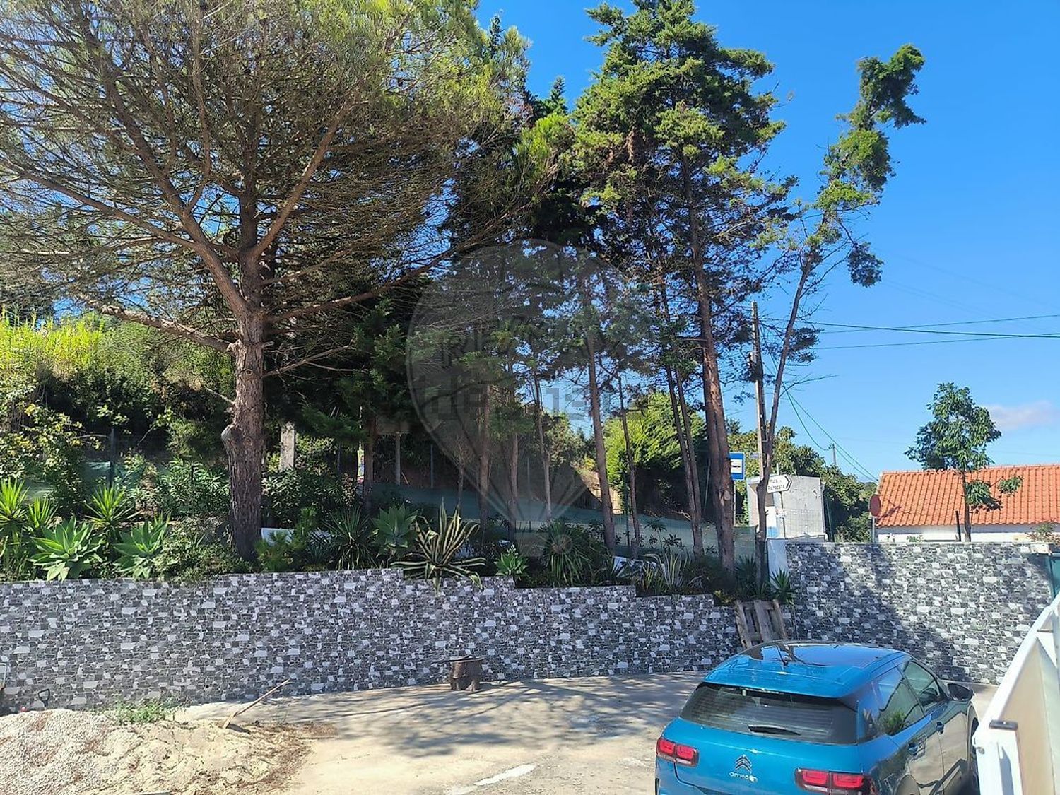 小楼房或独栋别墅出售在Rua da Mata de Palhacana - 花园