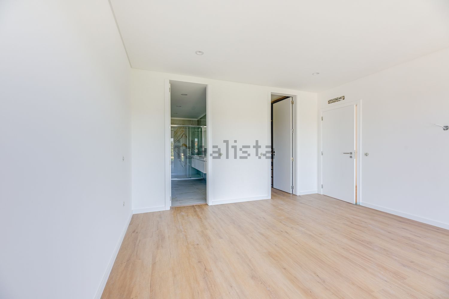 小楼房或独栋别墅出售在Santa Iria de Azoia - São João da Talha - Bobadela - 居住