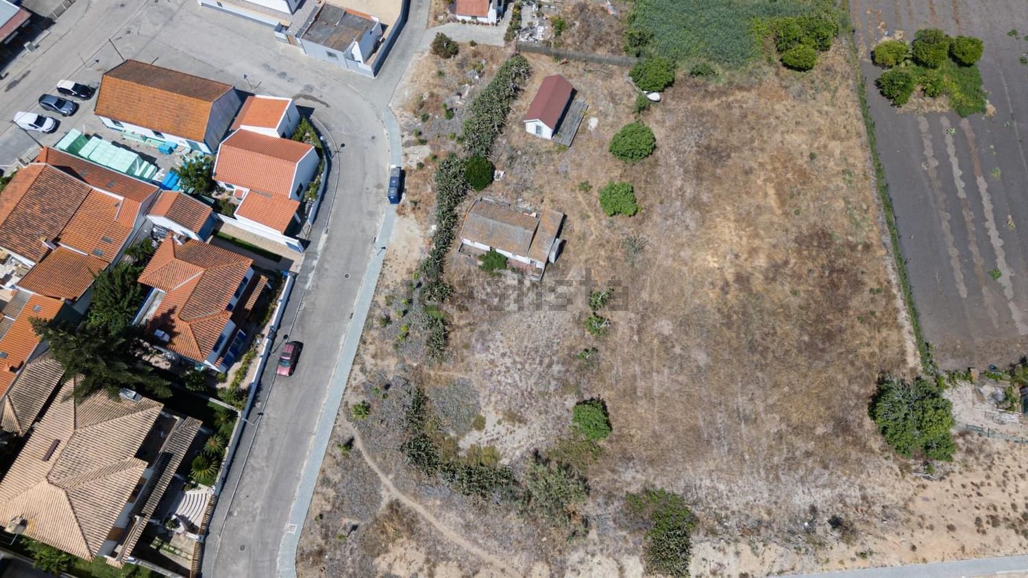 小楼房或独栋别墅出售在Estrada Sem Nome - 照片