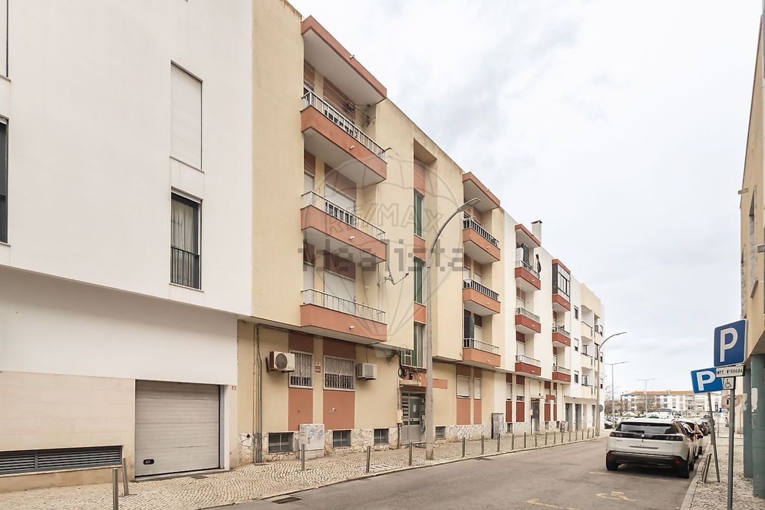 公寓 t3出售在Avenida Humberto Delgado - 视线