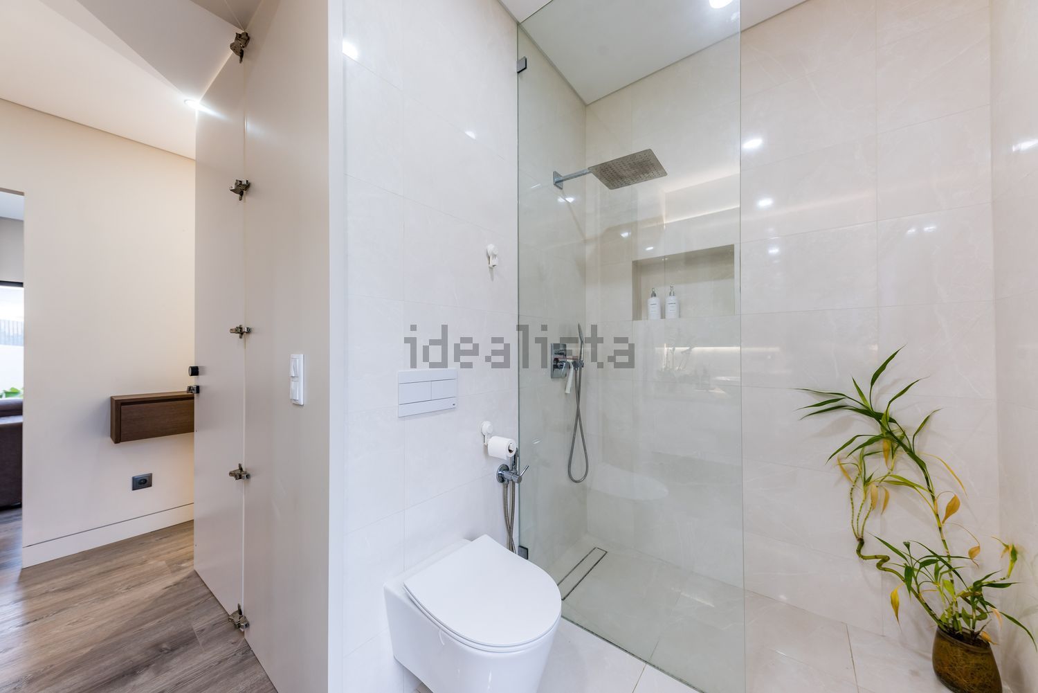 双拼别墅出售在Ramada e Caneças - 卫生间