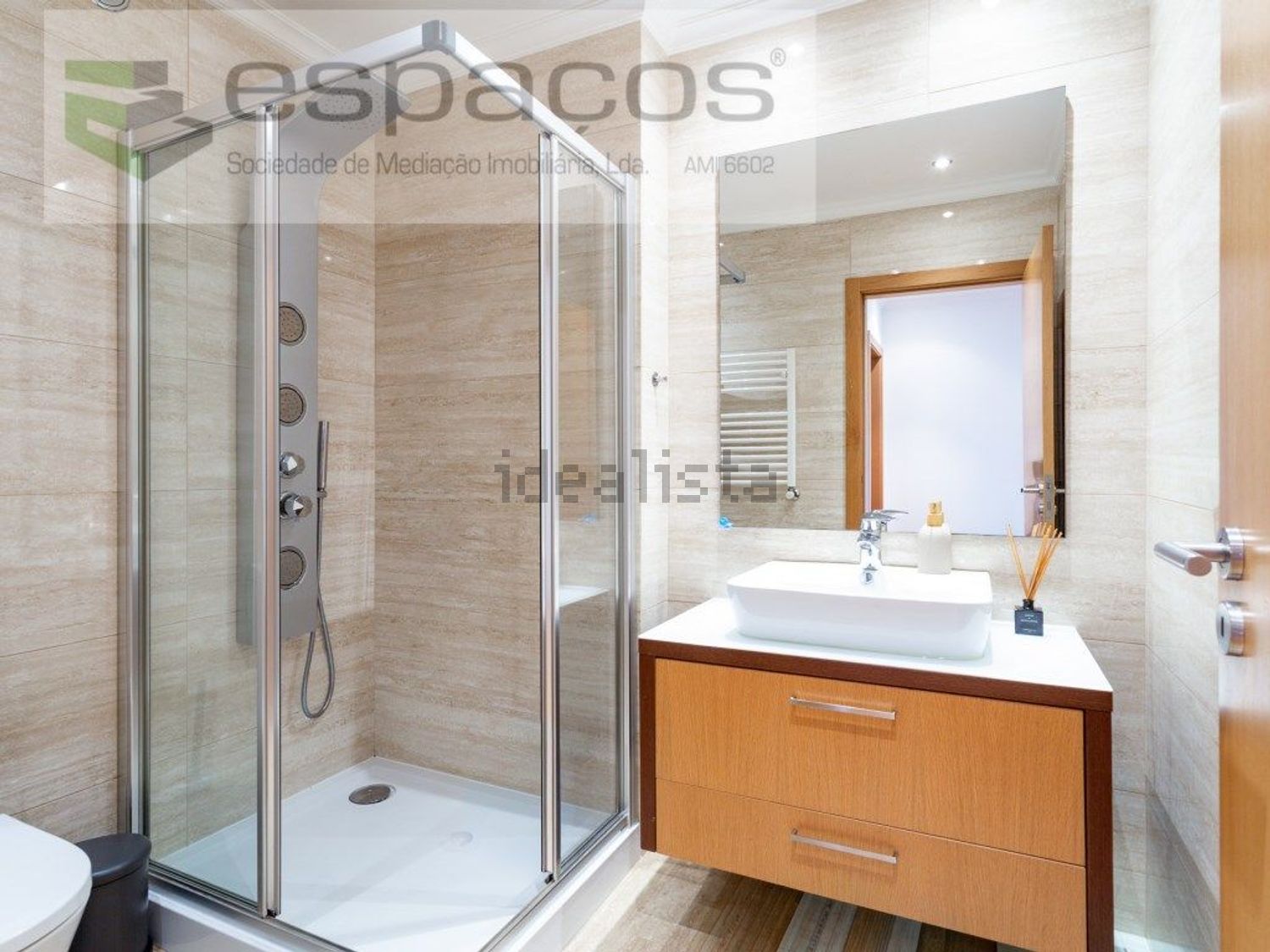 公寓 t4出售在Santa Iria de Azoia - São João da Talha - Bobadela - 卫生间