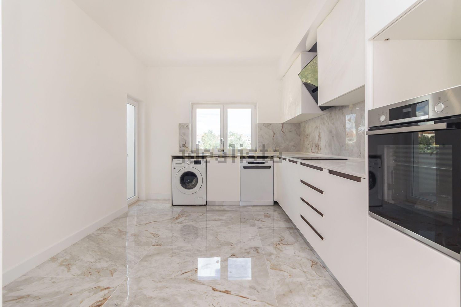 小楼房或独栋别墅出售在Avenida do Canto do Pinheiro - 厨房