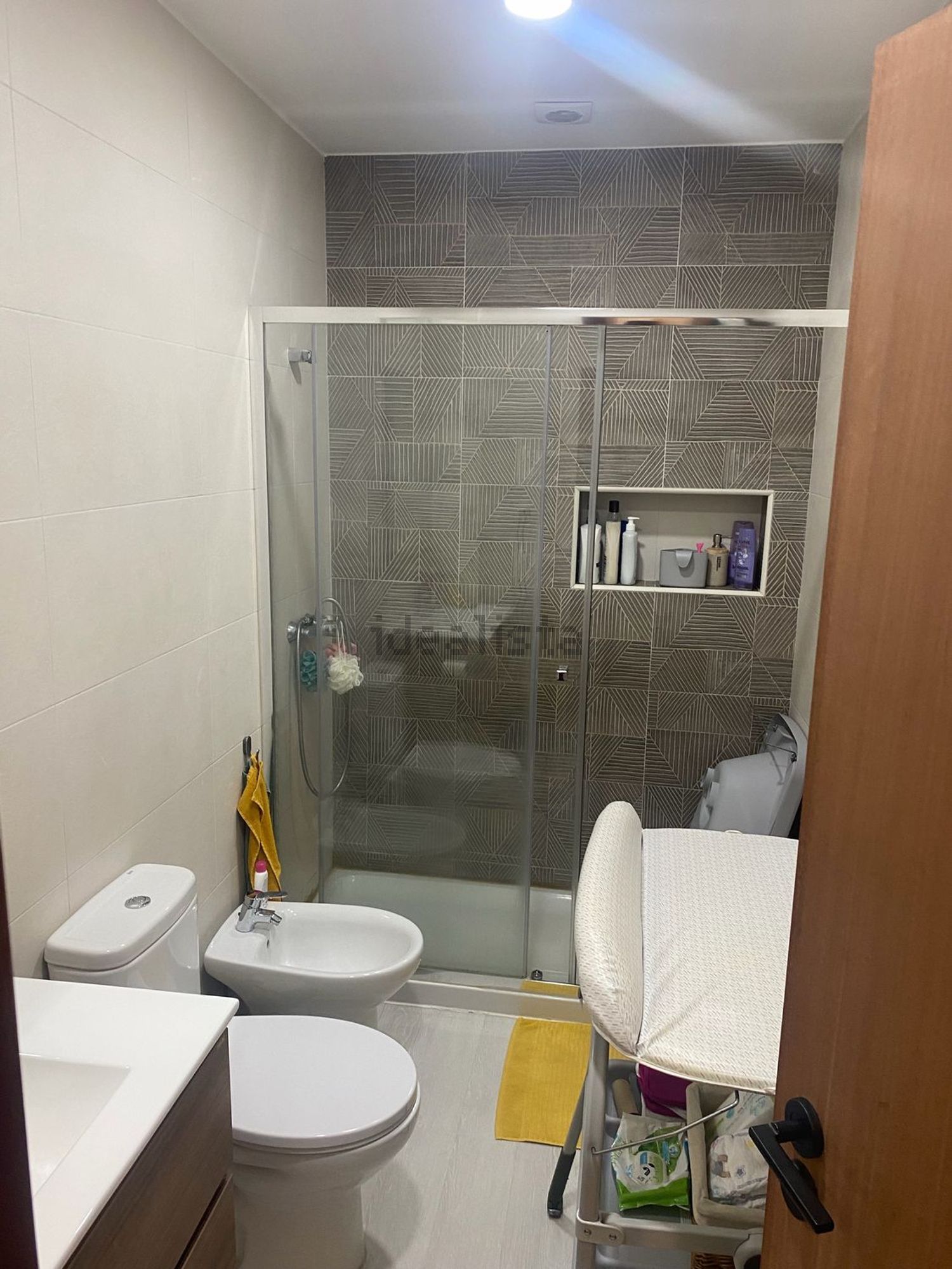 出租房间在Rua António Aleixo, 3 - 卫生间