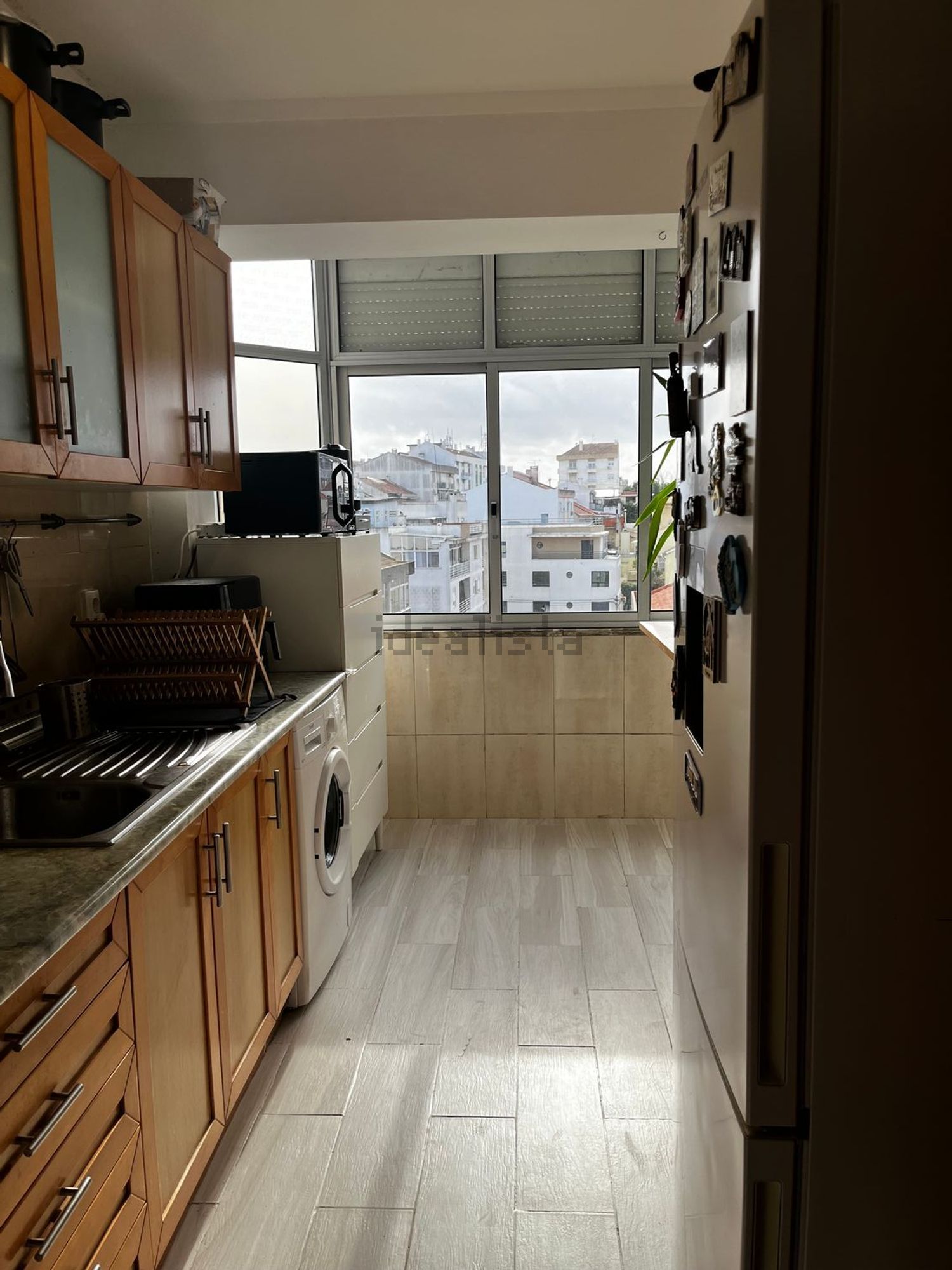 出租房间在Largo 1º de Maio, 2 n - 厨房