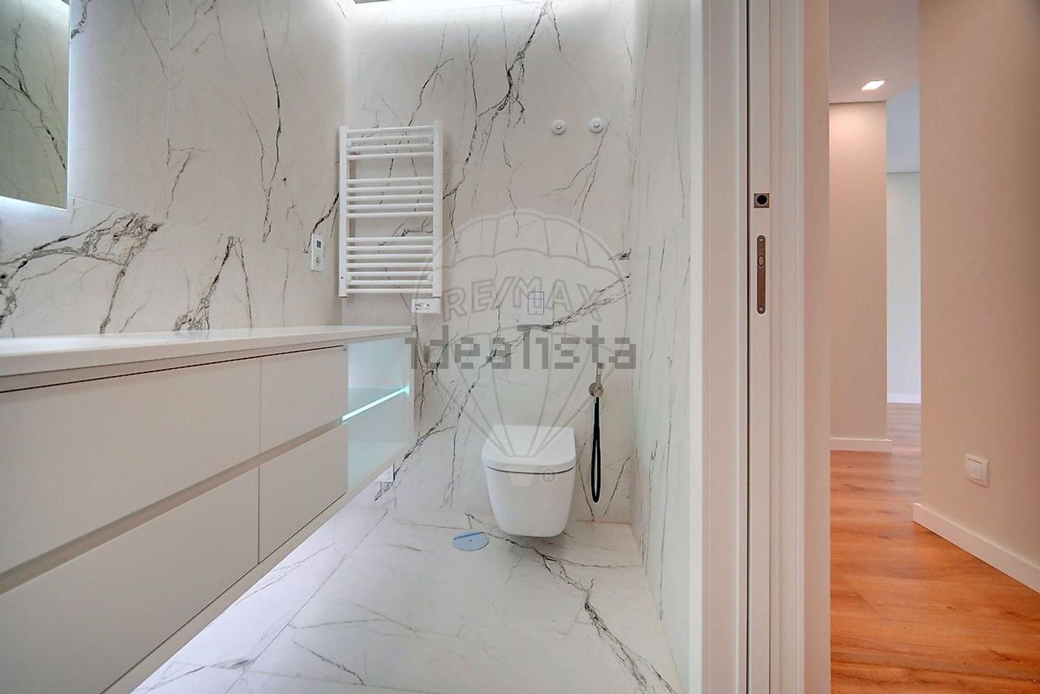 出租公寓 t2在Rua José Leiria Fernandes - 卫生间