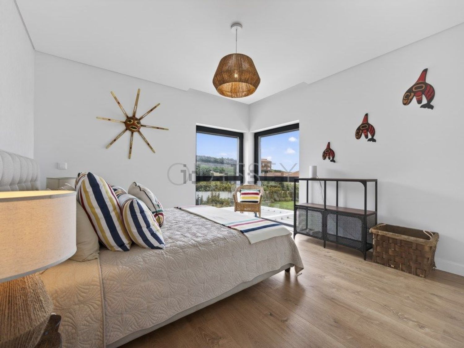 小楼房或独栋别墅出售在Rua da Colina - 卧室