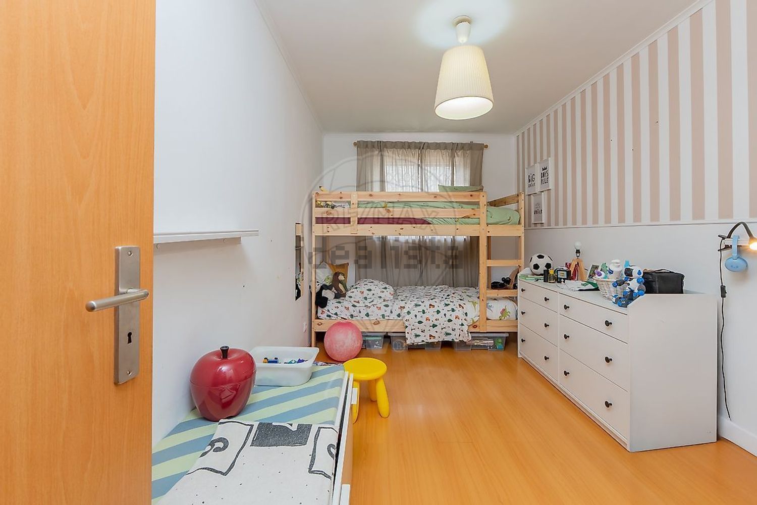 出租公寓 t2在Rua do Bairro de Nova Brasilia - 卧室