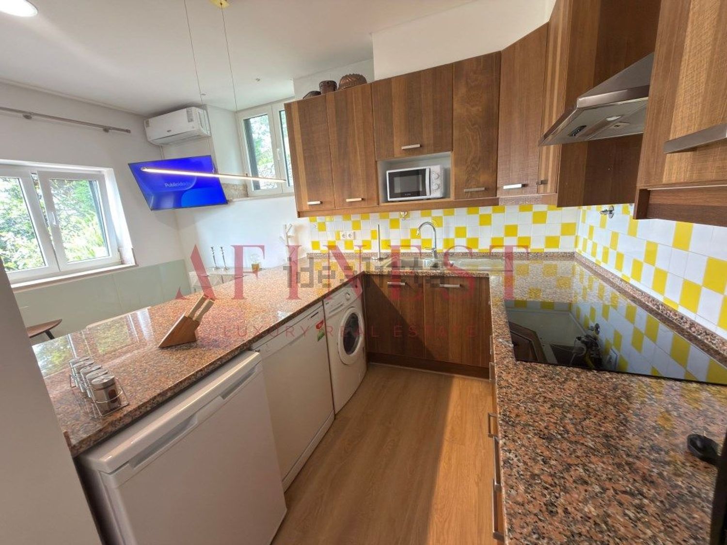 出租小楼房或独栋别墅在Rua Alto do Tanque Novo - 厨房