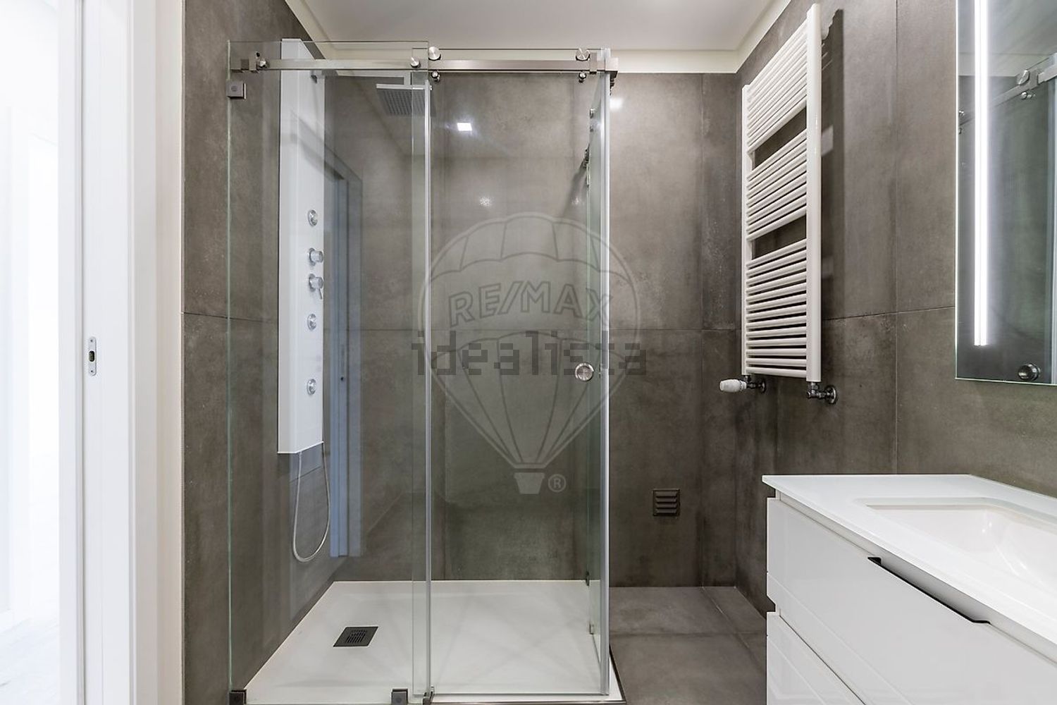 公寓 t3出售在Rua José do Pisão - 卫生间