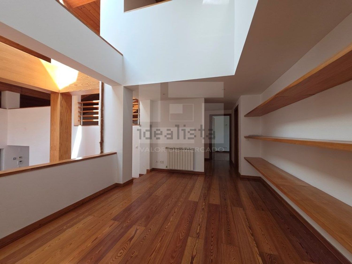 出租小楼房或独栋别墅在Rua Mato da Mina, 22 - 前厅