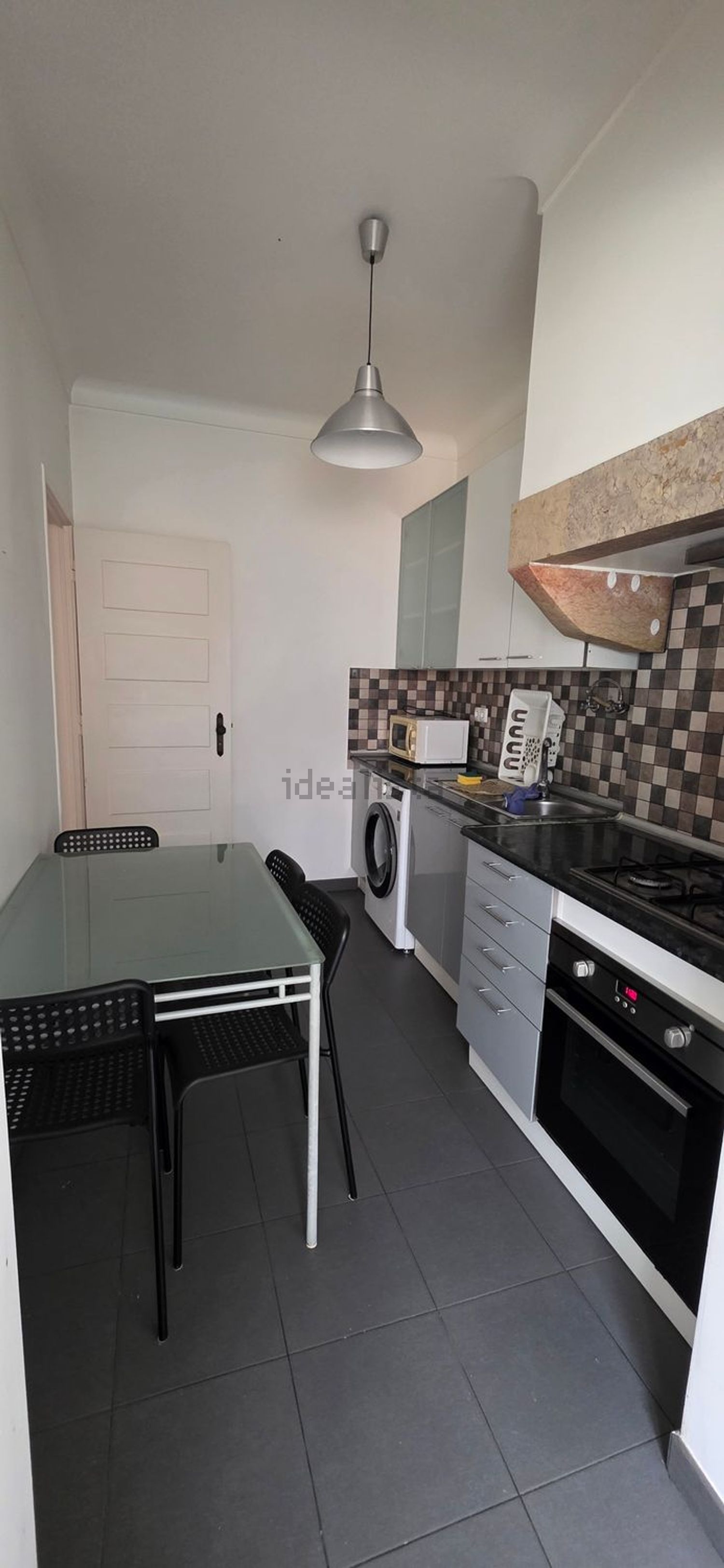 出租房间在Rua Almirante Gago Coutinho, 29 - 厨房