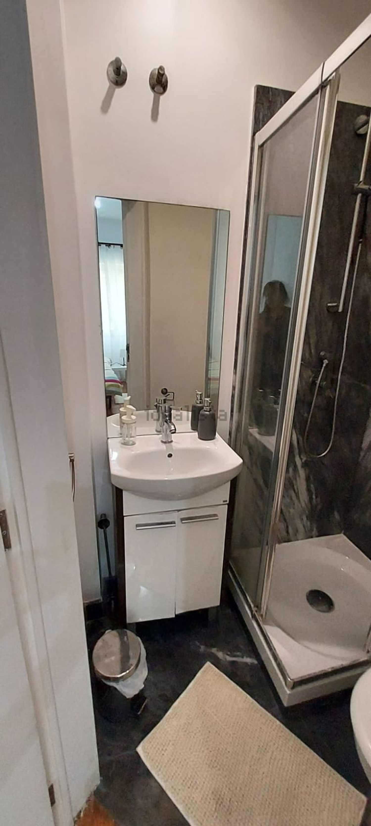 出租房间在Rua Professor José Pinto Correia, 47 - 卫生间