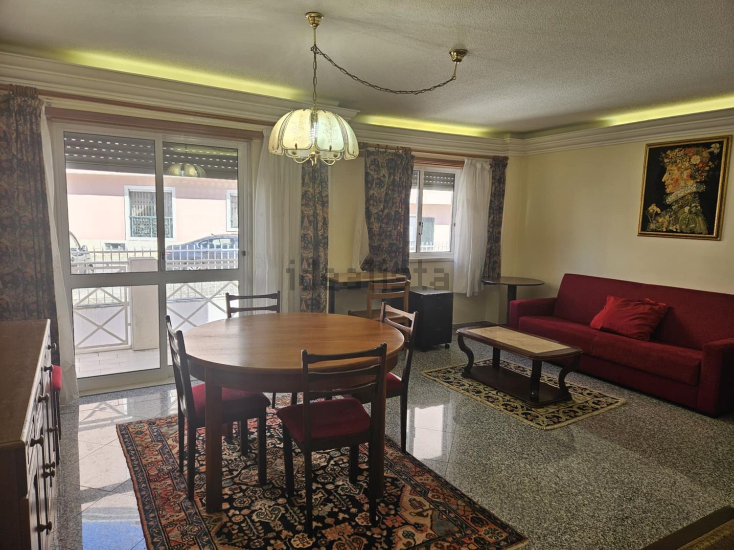 出租公寓 t2在Rua Miguel Torga, 194 - 客厅