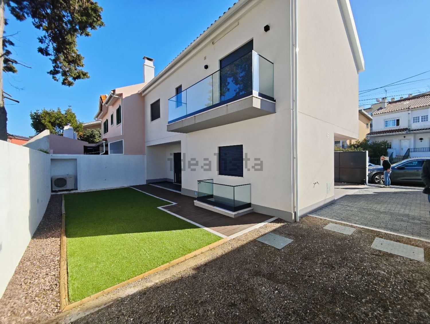 出租小楼房或独栋别墅在Praceta Santa Rita de Cássia - 花园