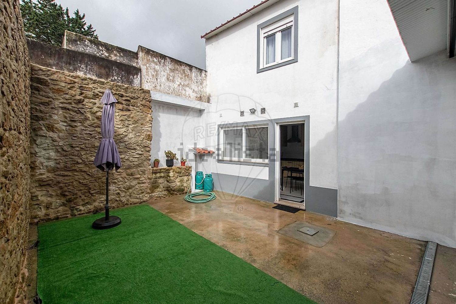 小楼房或独栋别墅出售在Ventosa - 外立面