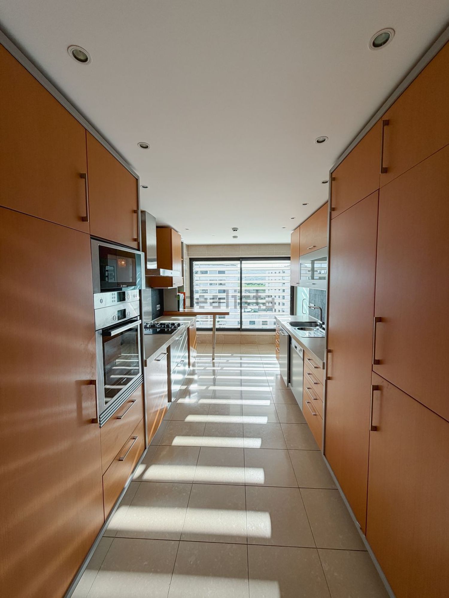 公寓 t3出售在Rua Mario de Azevedo Gomes, 1 - 厨房