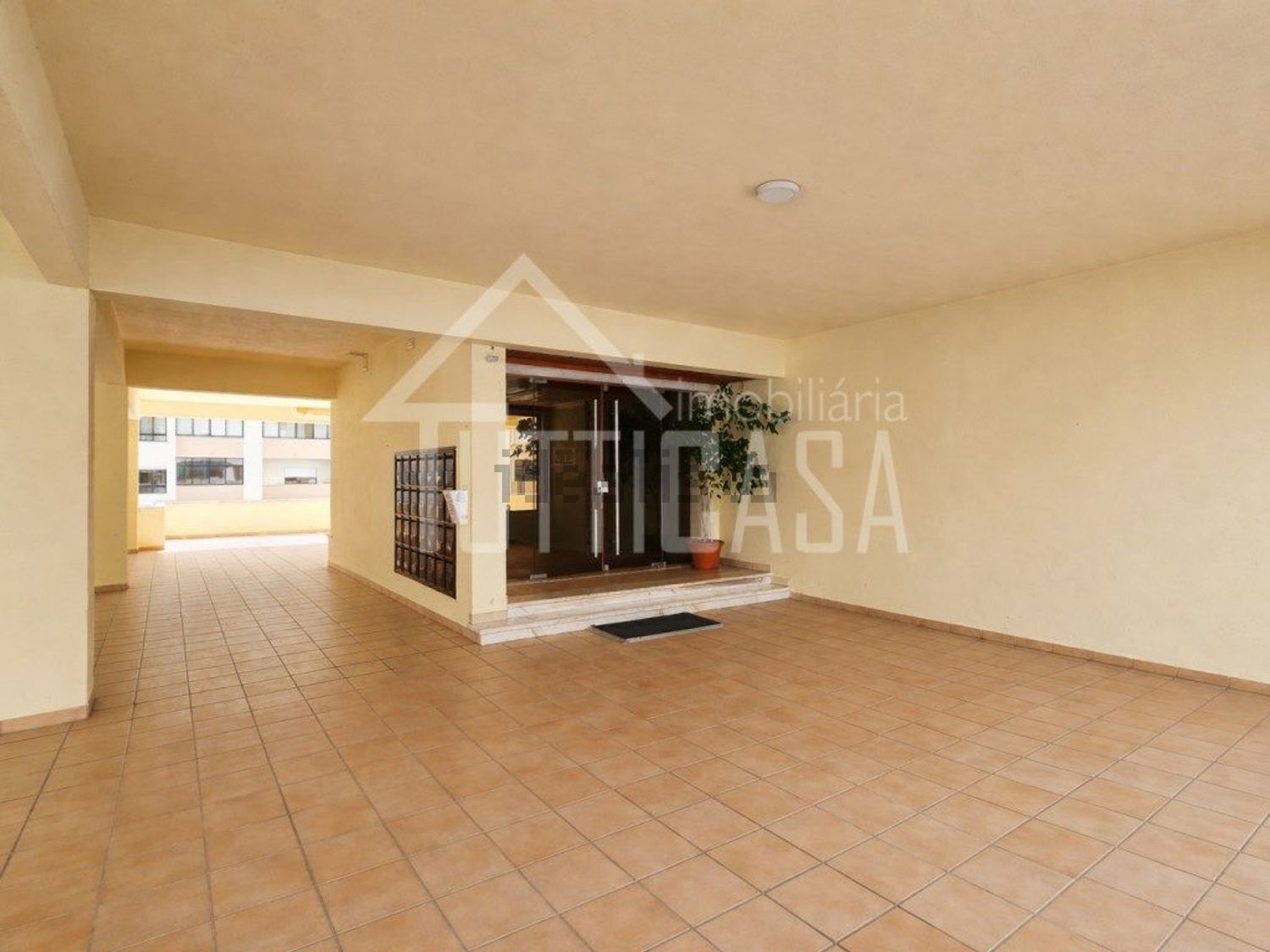 公寓 t2出售在Rua Francisco Pereira Júnior - 照片