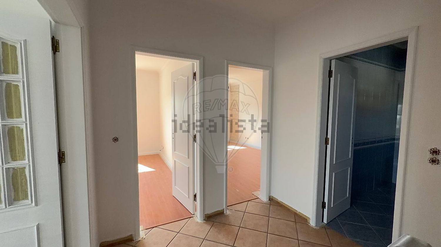 小楼房或独栋别墅出售在Rua da Pedra - 照片