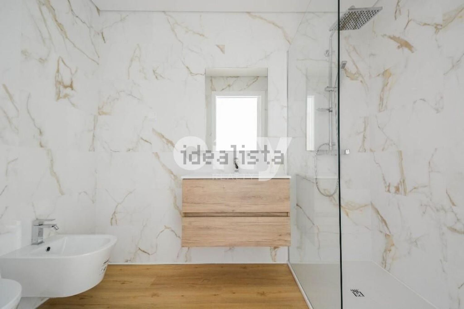 公寓 t3出售在Rua Doutor Sabino Galrão - 卫生间