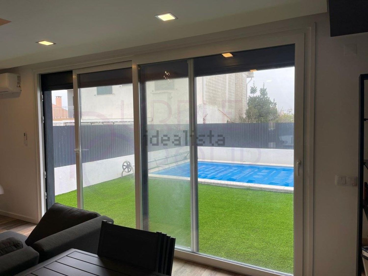 双拼别墅出售在Pinhal do General - 客厅