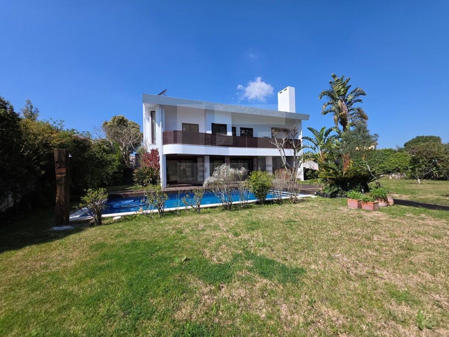 出租小楼房或独栋别墅在Rua Mato da Mina, 22 - 花园